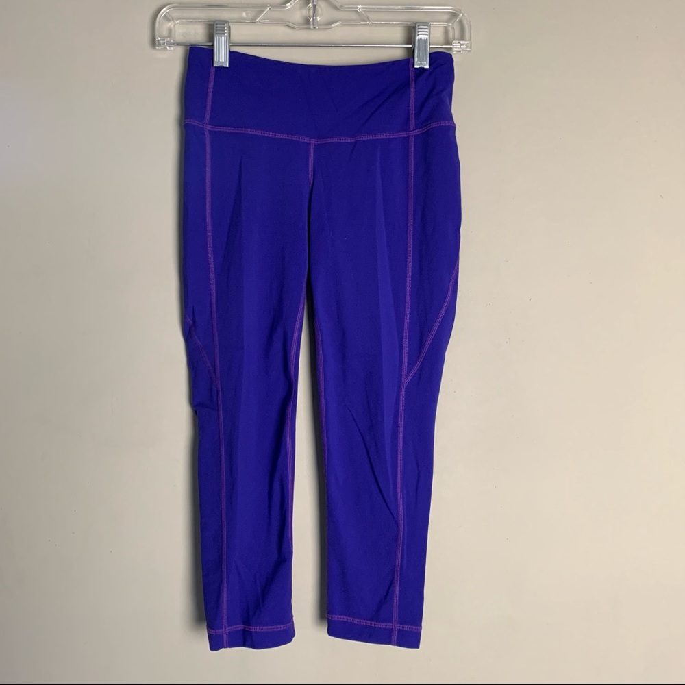 Athleta Bright Neon Purple Capri Length Leggings Size XS